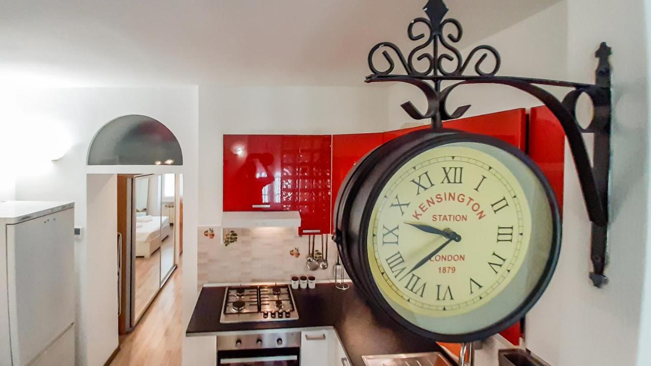 Altido Lovely 1-Br Flat With Easy Access To Centre Milan Bagian luar foto